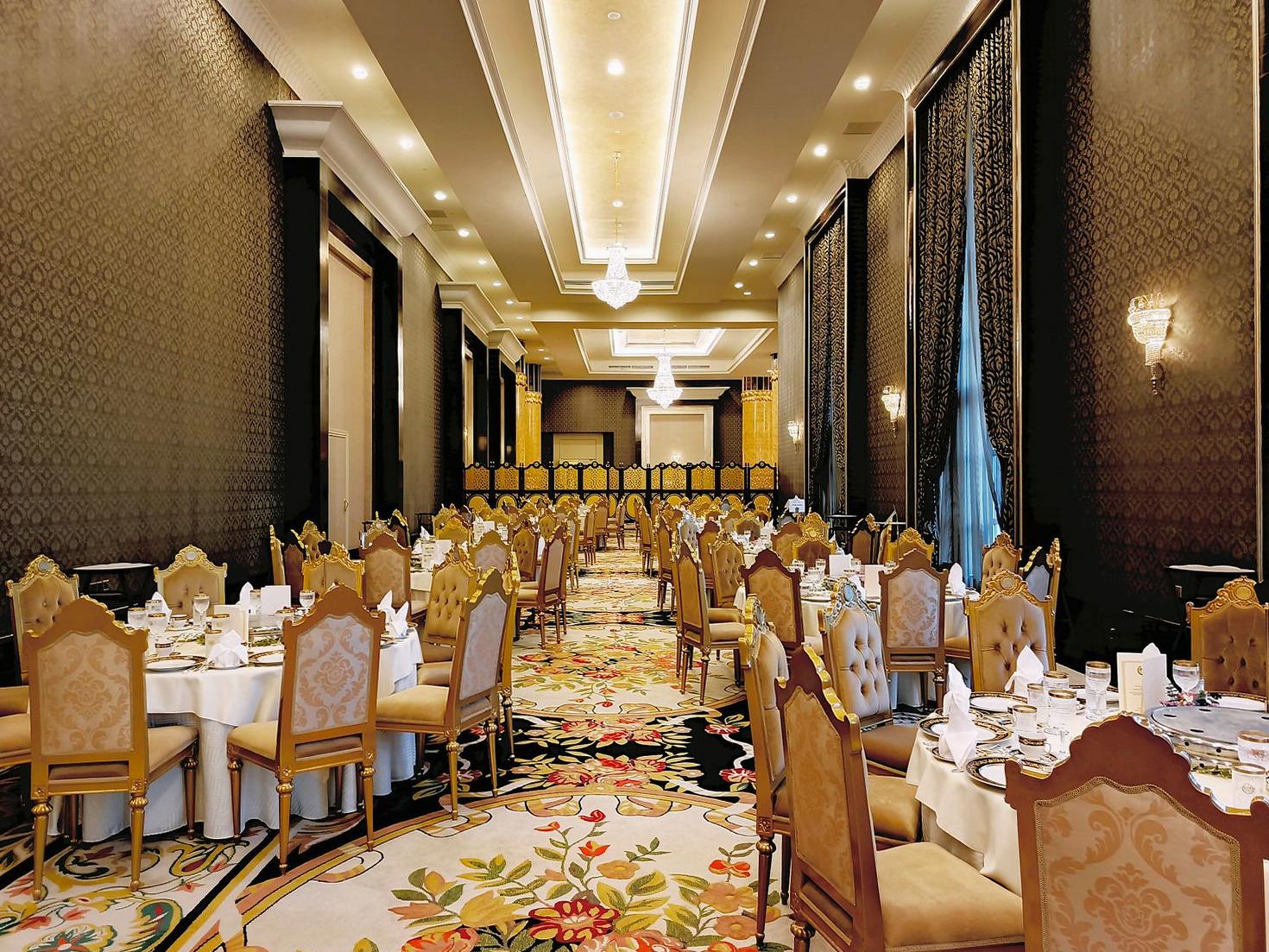 Live Performance Theater